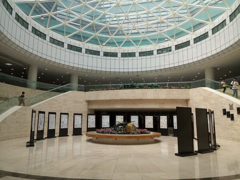 How to Clean Commercial Tile Floors 5 Simple & Easy Tips