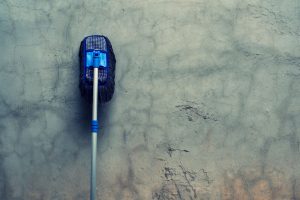 Factors to Consider Before Buying an Old Fashioned Dust Mop